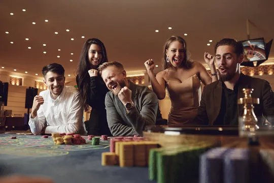 利盈娱乐 品牌形象